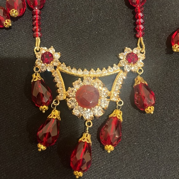 Preloved Red Necklace & Earrings - Picture 2 of 3